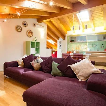 La Casa Che Ride